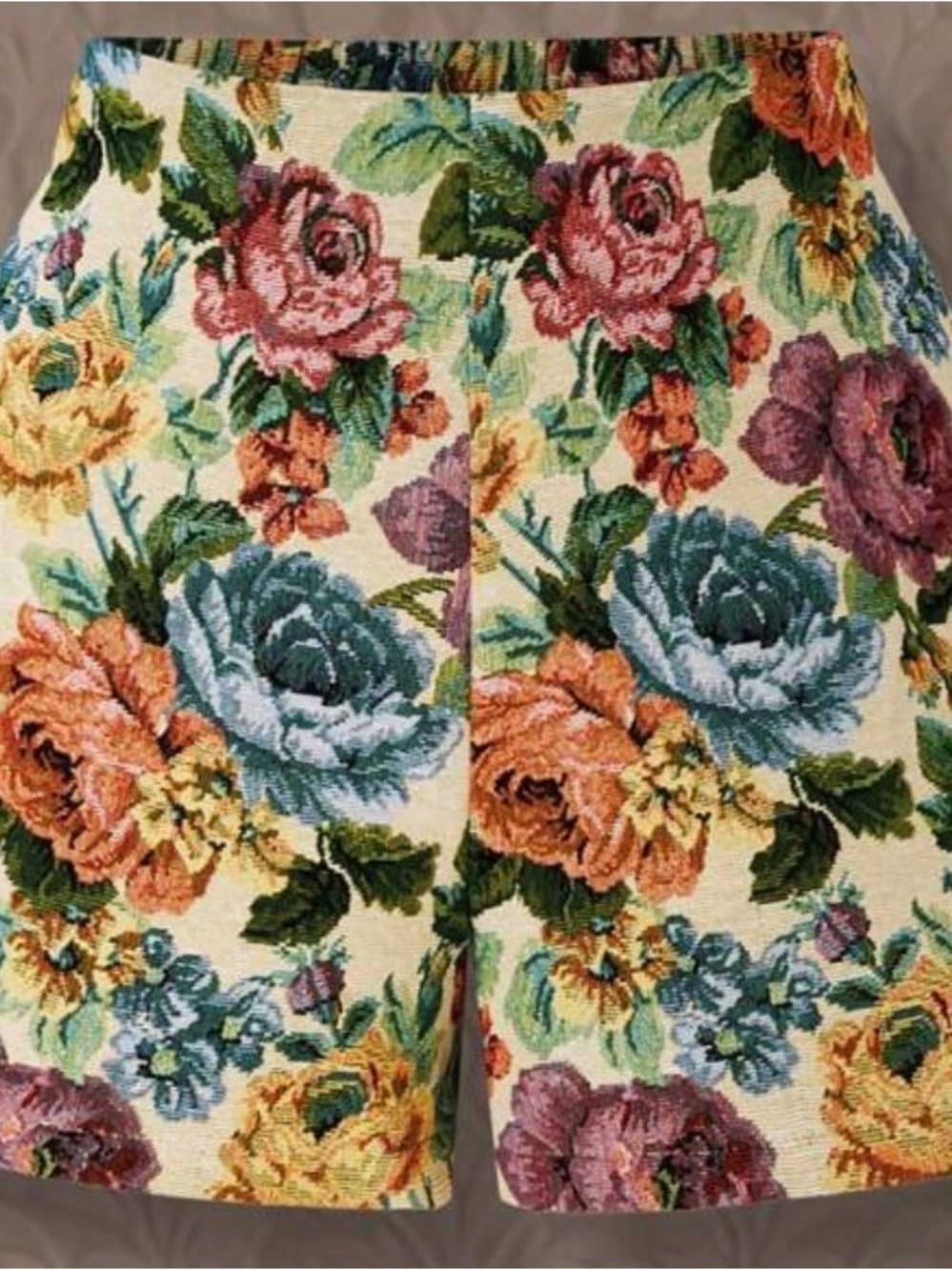 Floral Tapestry High-Waist Shorts in Cream with Multicolor Roses